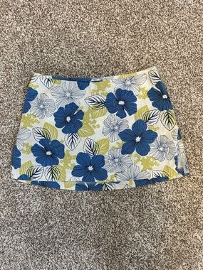 A Byer Low Rise Mini Skort